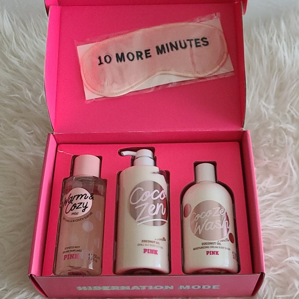 GIRLS NIGHT IN Pink gift set